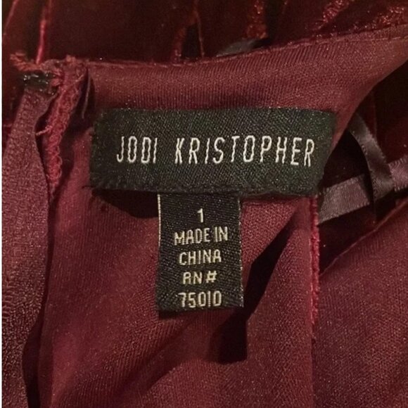 Jodi Kristopher velvet Burgundy Formal Dress - Picture 5 of 6